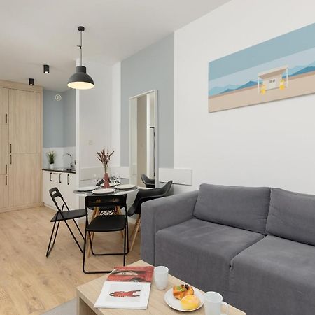 Wola Pet-Friendly Apartments With Ac Slawinska By Noclegi Renters Warschau Exterior foto