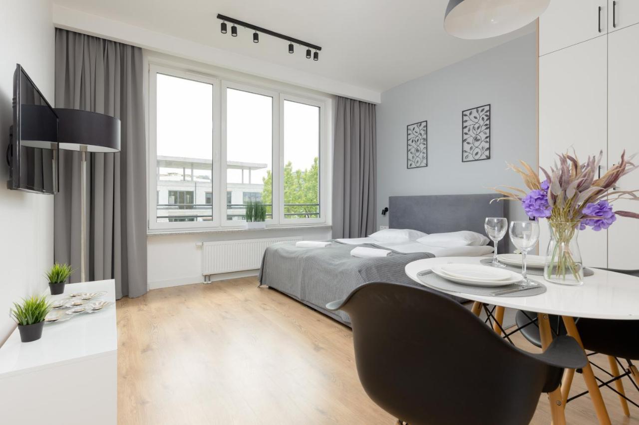 Wola Pet-Friendly Apartments With Ac Slawinska By Noclegi Renters Warschau Exterior foto
