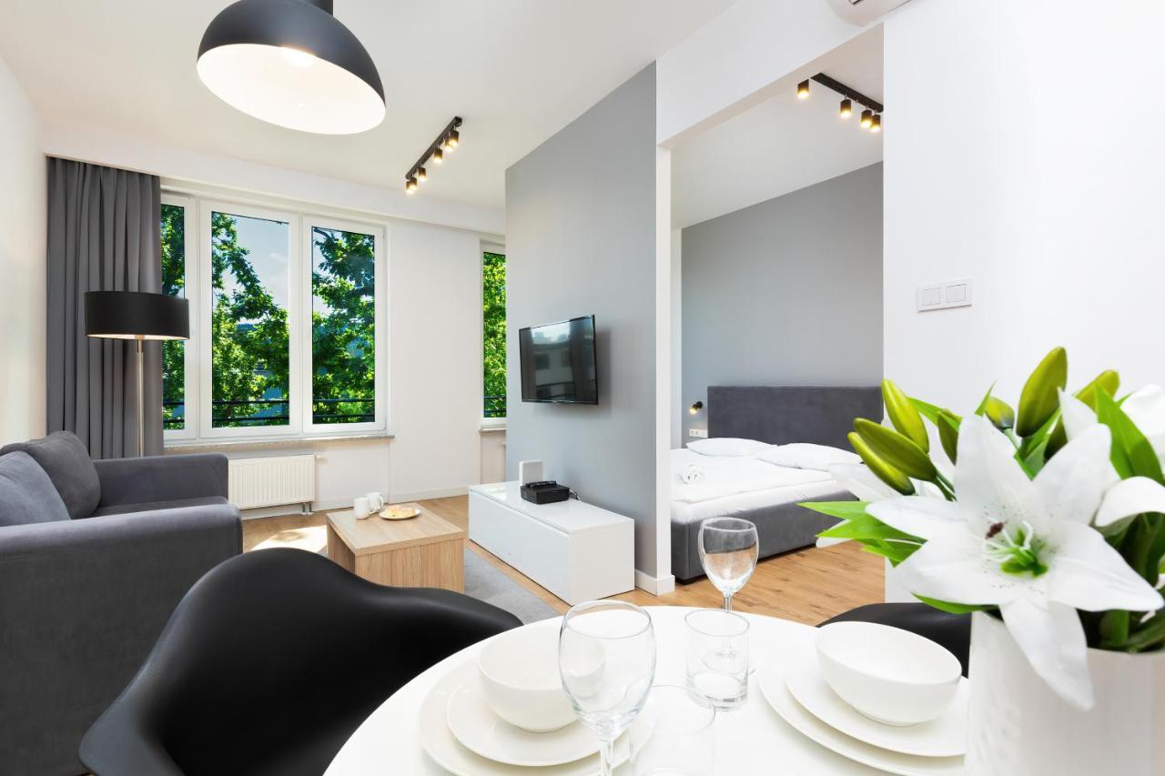 Wola Pet-Friendly Apartments With Ac Slawinska By Noclegi Renters Warschau Exterior foto